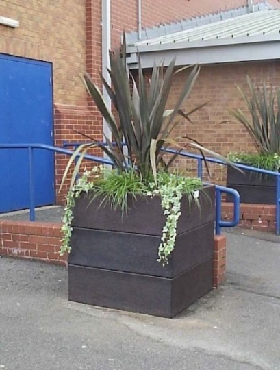 Croal Cube Planter